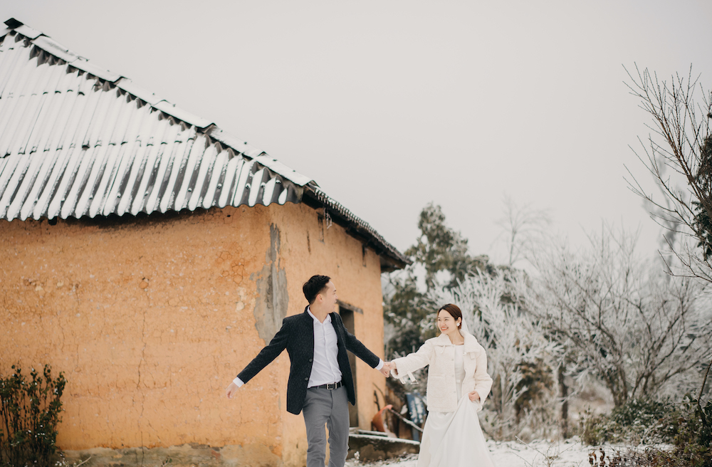 Trọn bộ ảnh cưới đẹp như mơ của cặp đôi trẻ Hà Nội giữa mùa tuyết trắng ở Y Tý