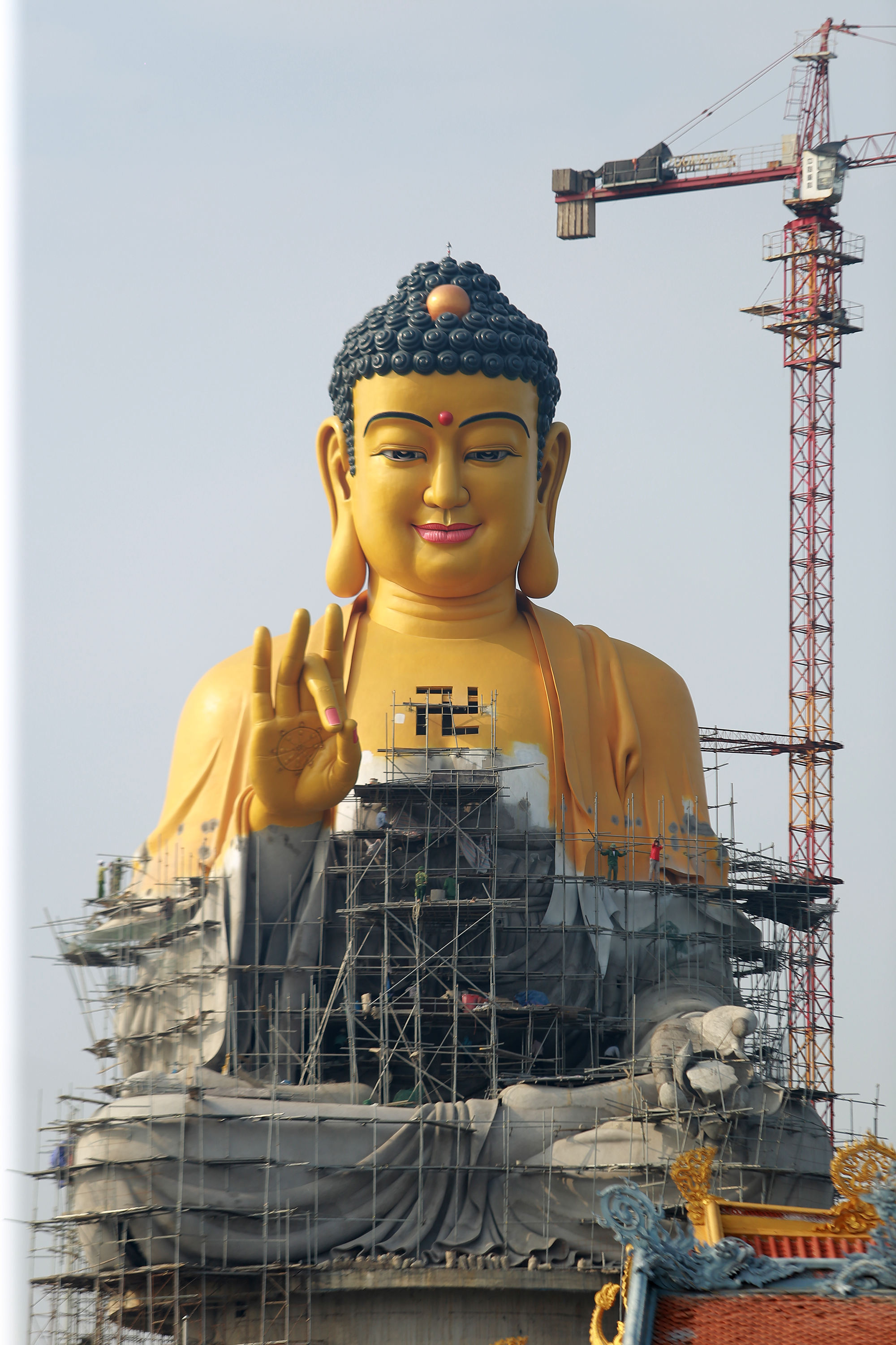 Tượng Phật A Di Đà: Những tượng Phật đem đến niềm tin và sự bình an trong cuộc sống chúng ta. Hãy tới và ngắm nhìn tượng Phật A Di Đà - một tượng đại diện cho lòng can đảm, lòng từ bi và lòng trí tuệ, và trải qua những trải nghiệm tuyệt vời.