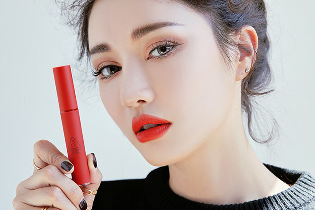 Lựa chọn màu son phù hợp giúp bạn tự tin tỏa sáng mùa lễ hội