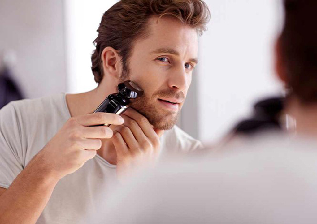Bạn nên cạo râu đúng cách để tránh tổn thương da