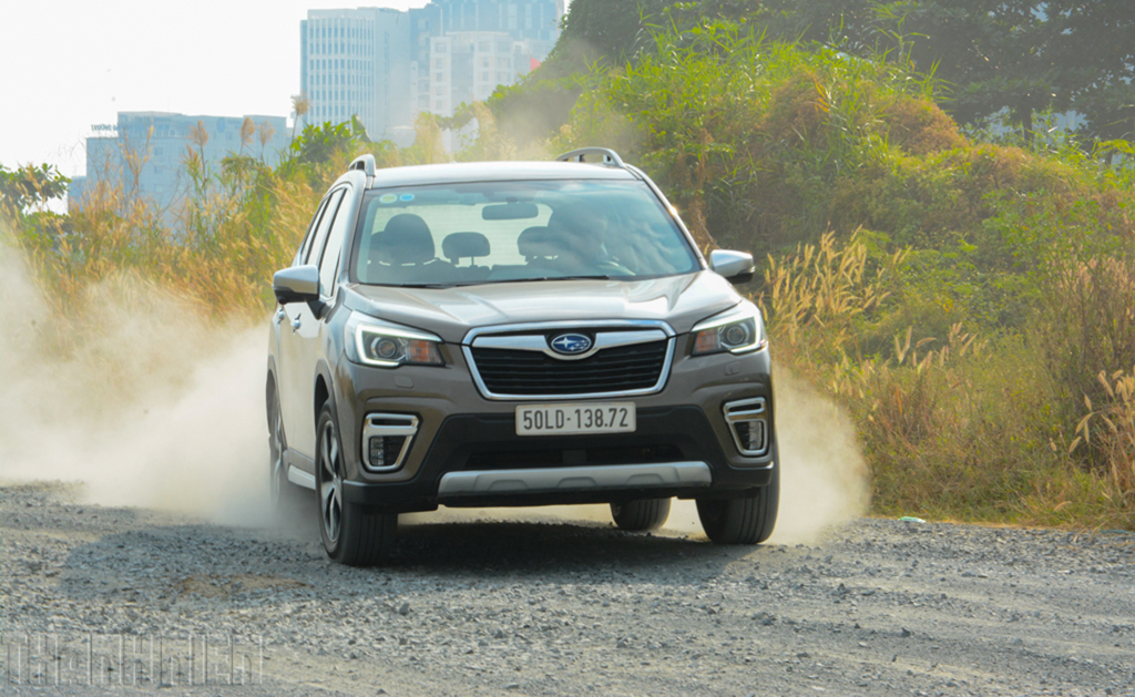 Bên cạnh động cơ, Subaru Forester cũng sở hữu hệ dẫn động 4 bánh toàn thời gian Symmetrical AWD và nền tảng khung gầm Subaru Global Platform