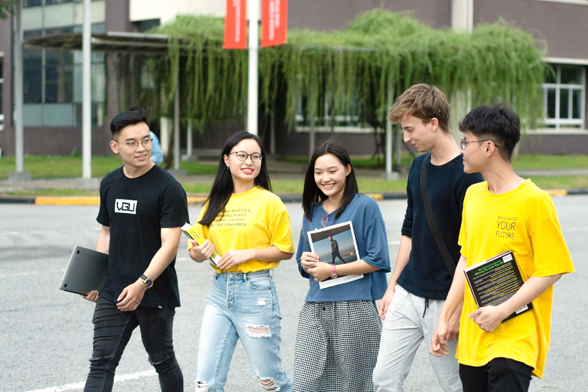 Trường ĐH công lập Việt Đức mang đến các chương trình giảng dạy chuẩn quốc tế, liên kết trực tiếp với các đại học đối tác từ CHLB Đức