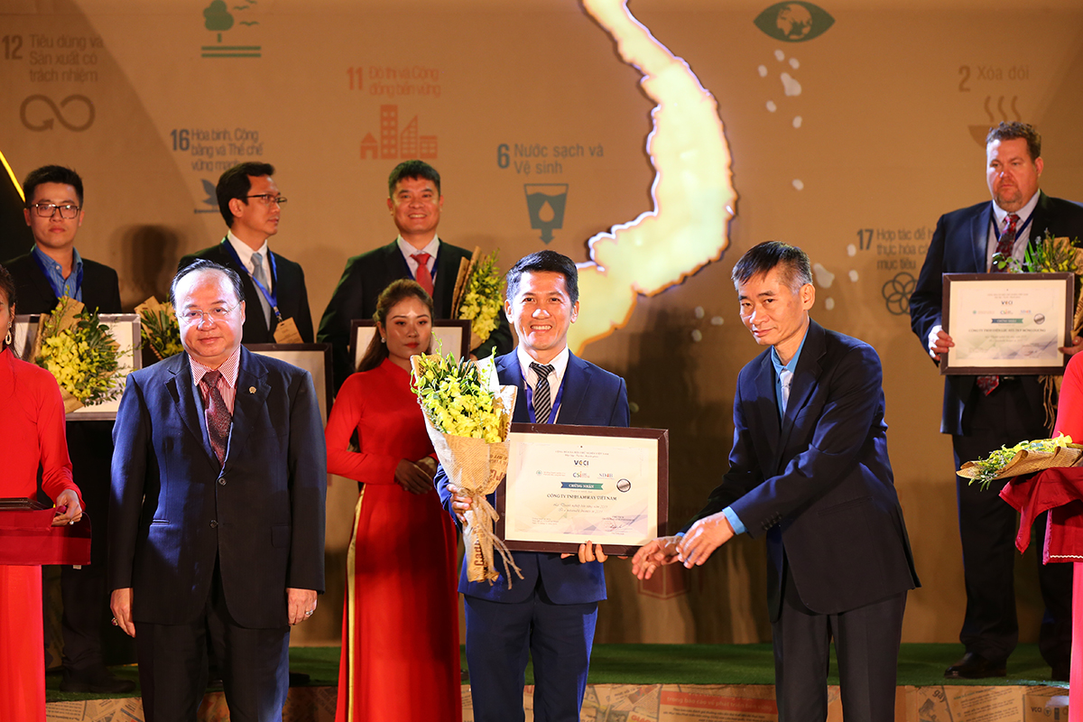 Amway lần thứ 4 liên tiếp có mặt trong bảng xếp hạng Top 100 doanh nghiệp phát triển bền vững tại Việt Nam