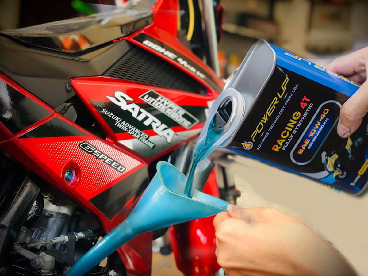 Dầu nhớt cao cấp Power Up Racing 4T chuyên dụng cho xe phân khối lớn