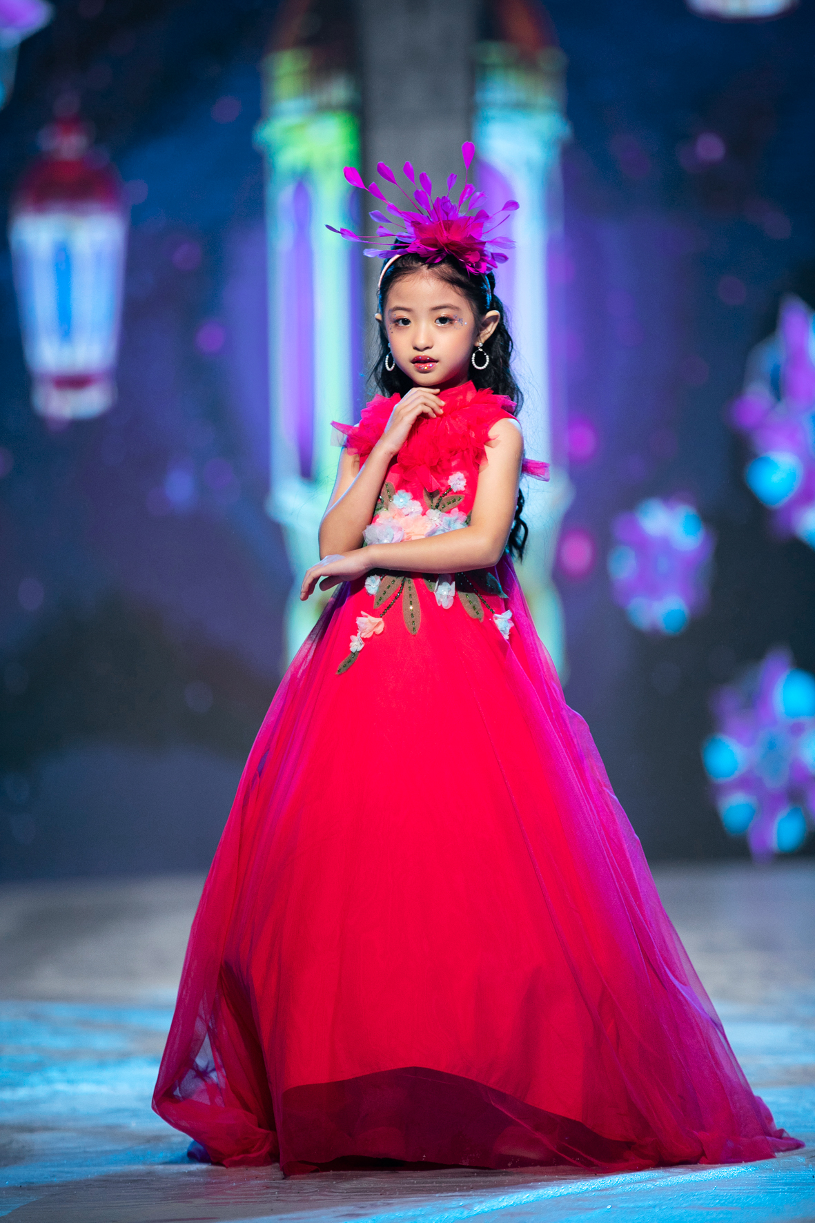 Hình ảnh Phim Hoạt Hình Cô Bé Mặc Váy đỏ Minh Họa PNG Miễn Phí Tải Về -  Lovepik