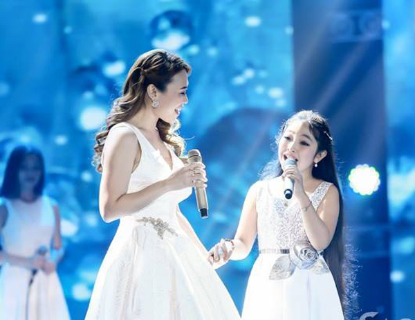 Học trò Hồ Hoài Anh - Lưu Hương Giang đăng quang Giọng hát Việt nhí 2015 - ảnh 3