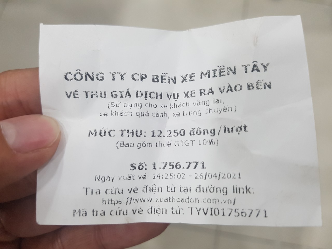 Kêu Trời” Với Phí Vào Cổng Bến Xe Miền Đông: Vì Sao Phí Liên Tục Tăng? Kêu Trời” Với Phí Vào Cổng Bến Xe Miền Đông: Vì Sao Phí Liên Tục Tăng?