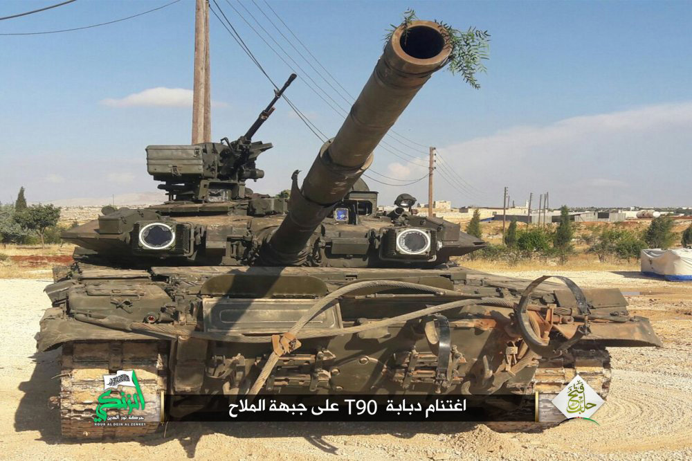 Xe tăng T-90, quân nổi dậy Syria: Cùng xem chiếc xe tăng T-90 của quân đội Nga tham gia vào các cuộc đụng độ với quân nổi dậy ở Syria như thế nào. Khả năng chống đạn vượt trội và sức mạnh tuyệt đỉnh của T-90 chắc chắn sẽ làm bạn phấn khích.