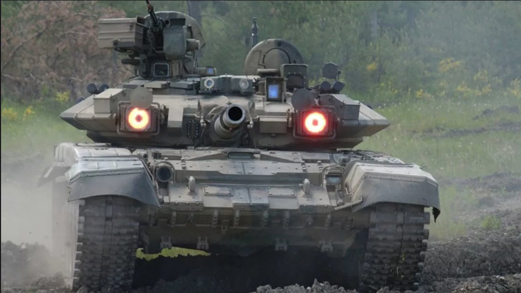 Đưa xe tăng T-90S về Việt Nam là tin tức thật là phấn khích. Hãy cùng xem chiếc xe tăng mạnh mẽ này tại địa phương của chúng ta và cảm nhận sức mạnh của sản phẩm công nghệ này.