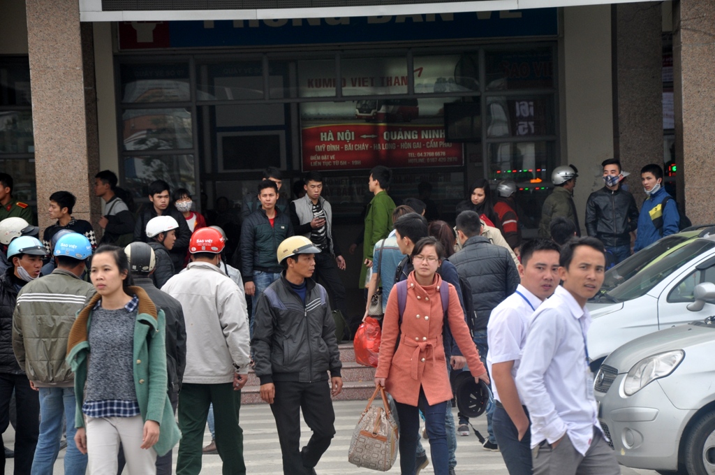 nghet-tho-ve-Ha-Noi-sau-Tet-duong-lich