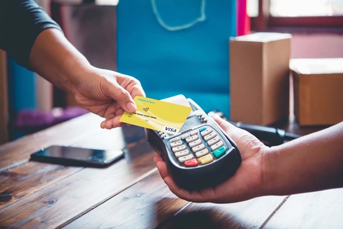 Những lý do vì sao ai cũng nên sở hữu một chiếc thẻ thanh toán