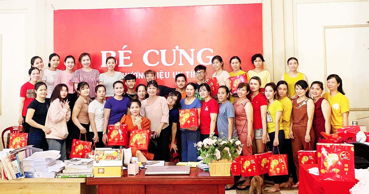 Bé Cưng - Đồ Đôi Mẹ Bé, Doanh Nghiệp Thu Hút Hơn 300.000 Khách Hàng