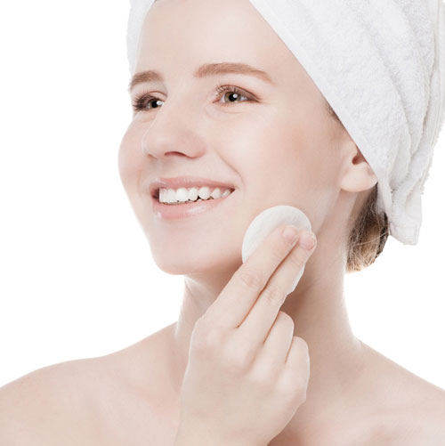 Bí quyết chăm sóc da cho người hay trang điểm Bí Quyết Chăm Sóc Da Cho Người Hay Trang Điểm