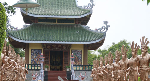 Tượng Quốc tổ, 18 tượng Vua Hùng được Guiness Việt Nam vinh danh 3