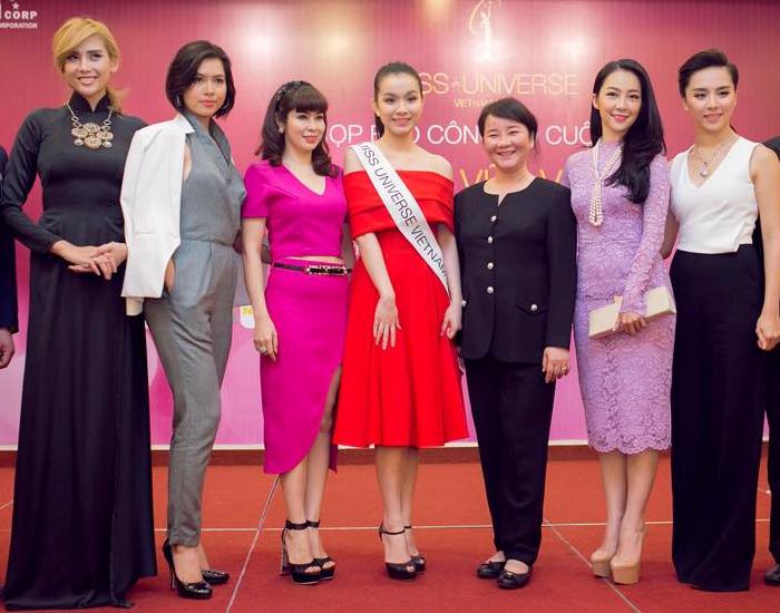 Linh Nga háo hức chấm thi Hoa hậu Hoàn vũ 2015 - ảnh 1