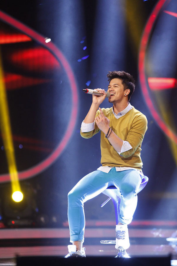 Vietnam Idol: Thu Minh phấn khích ‘ôm bầu’ nhún nhảy theo hotboy Việt kiều 3