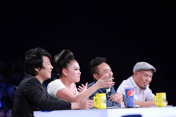 Vietnam Idol: Thanh Bùi có ‘nguy cơ’ mất bài ‘hit’ về tay thí sinh 2