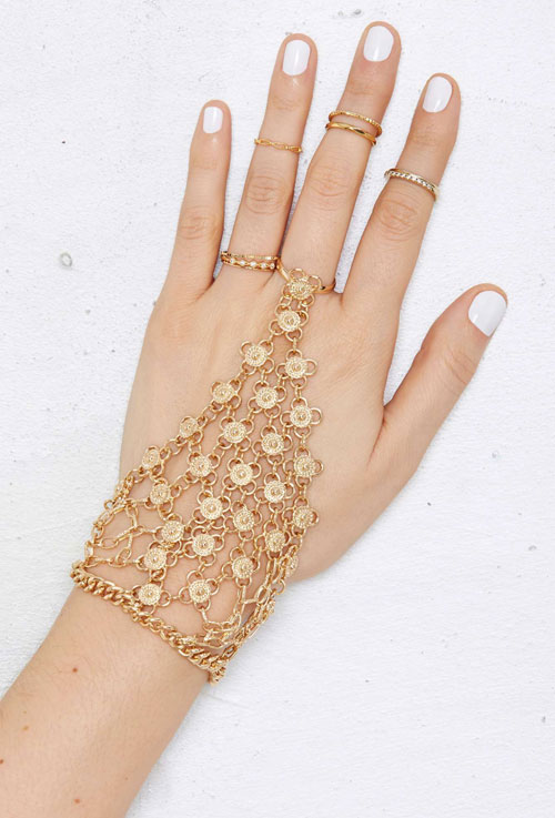 Body chain của nàng điệu đà 1