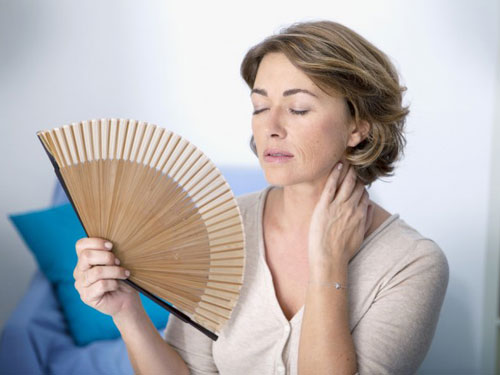 Những cách đối phó với triệu chứng mãn kinh