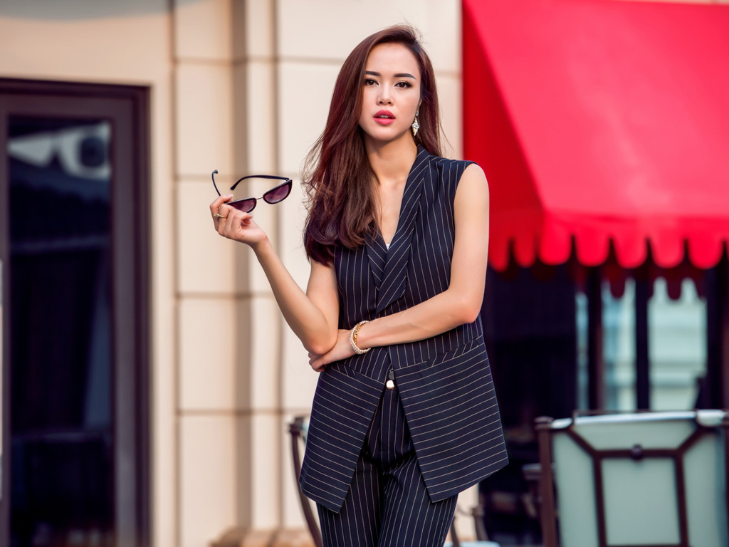 Vũ Ngọc Anh trở lại đằm thắm sau bộ ảnh khoe da thịt 6