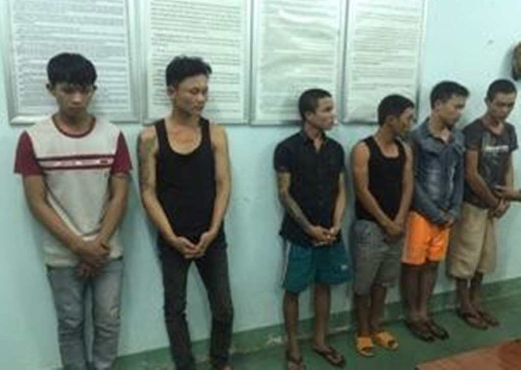 Trai làng hẹn nhau quyết đấu - Bài 1: Những gã trai làng manh động 2