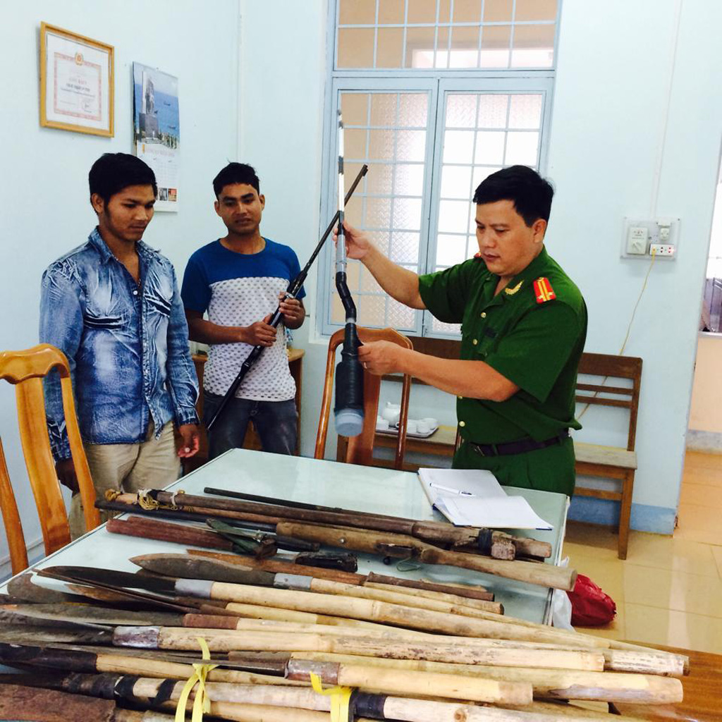 Trai làng hẹn nhau quyết đấu - Bài 1: Những gã trai làng manh động 4