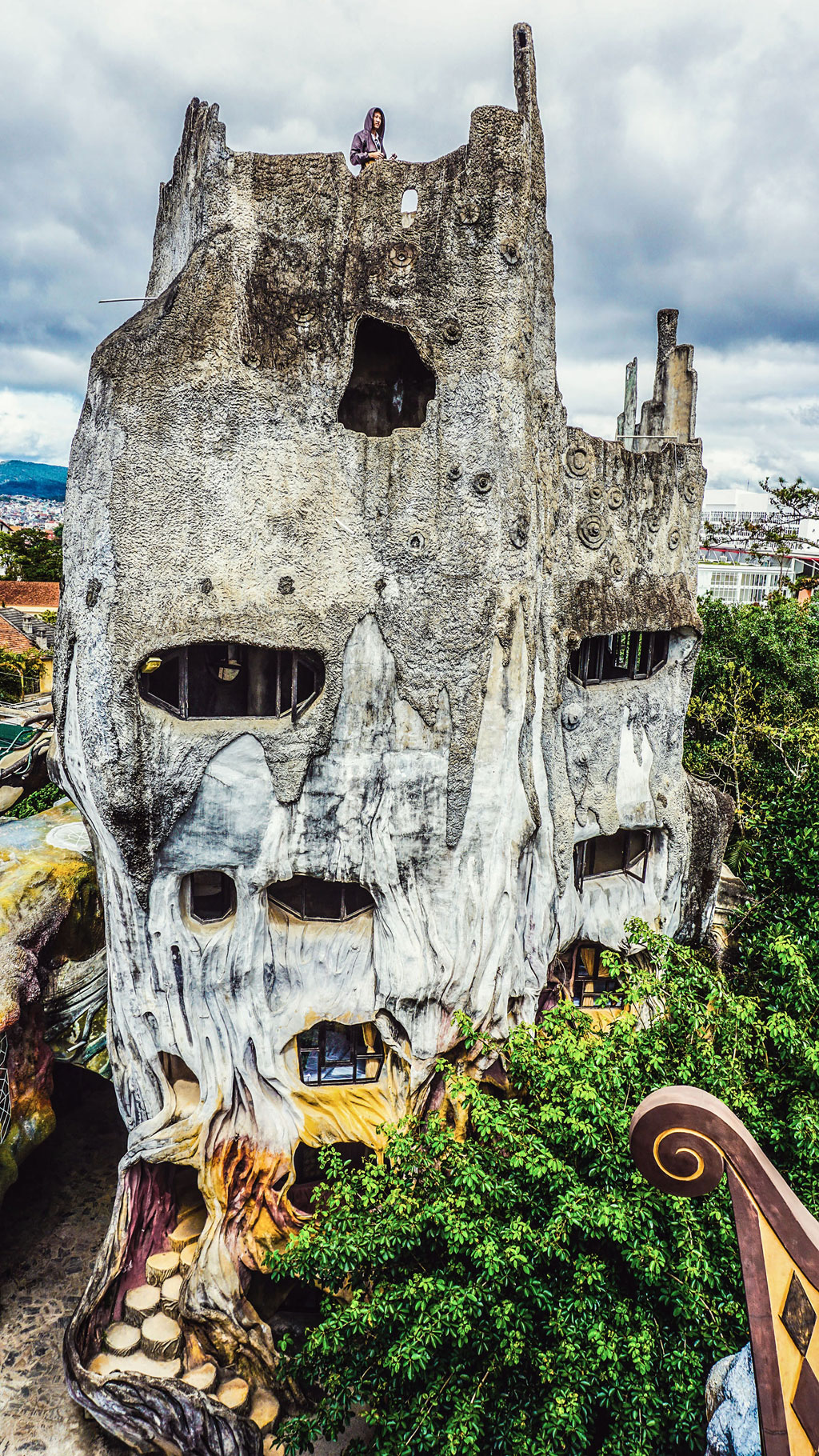 “Crazy House” – một trong 10 ngôi nhà kỳ dị nhất thế giới 1