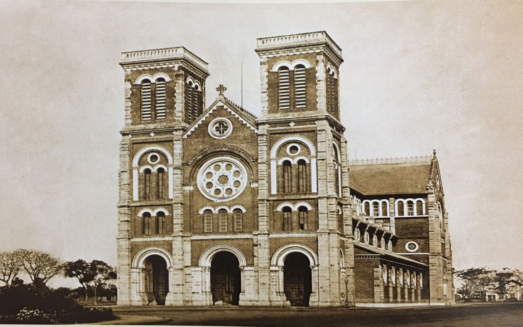 Nhà thờ Đức Bà hiện diện sống động giữa trung tâm Sài Gòn suốt 138 năm qua 11