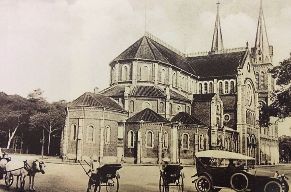 Nhà thờ Đức Bà hiện diện sống động giữa trung tâm Sài Gòn suốt 138 năm qua 14