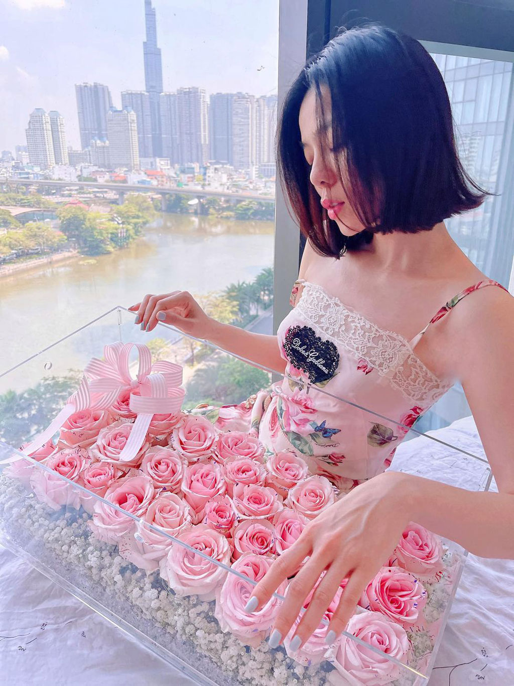 Lệ Quyên bí mật tổ chức sinh nhật cho tình trẻ2