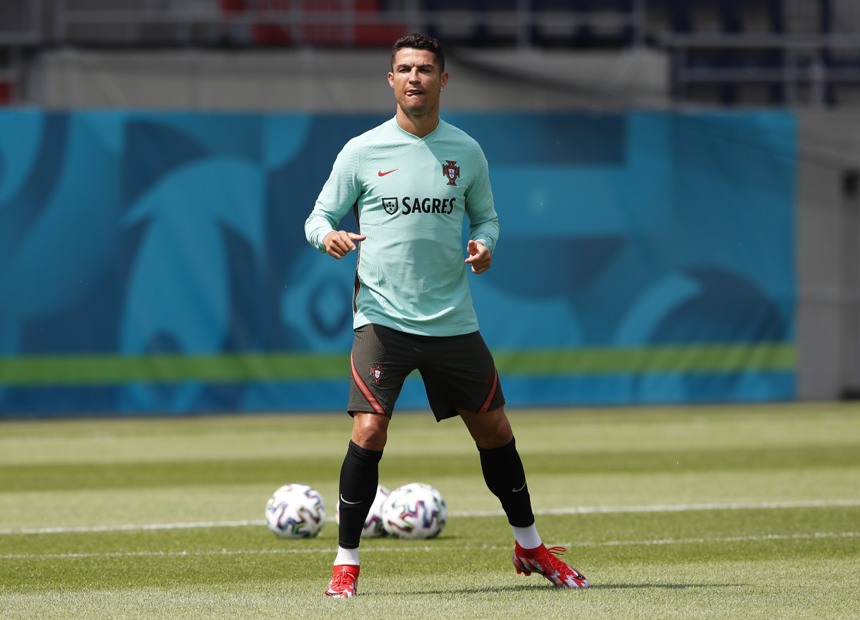 Ronaldo Bồ Đào Nha đang ở đúng vị thế  VnExpress Thể thao