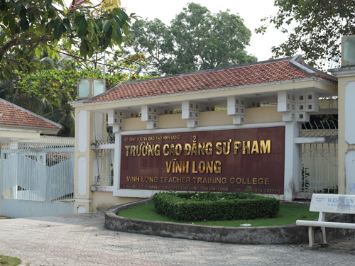 Trường cao đẳng đang... kêu cứu Trường cao đẳng đang... kêu cứu