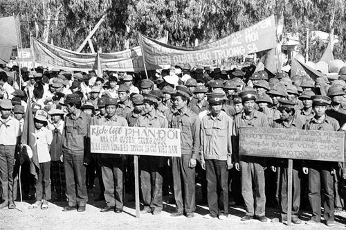 Mít tinh phản đối Trung Quốc nổ súng ngày 14.3.1988 tại Trường Sa