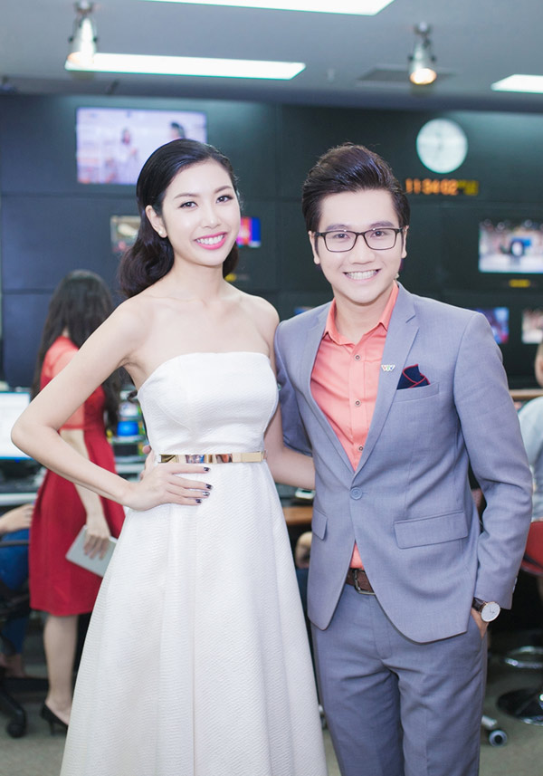 MC Asia's Got Talent bị trét bánh kem trên sóng trực tiếp - ảnh 7