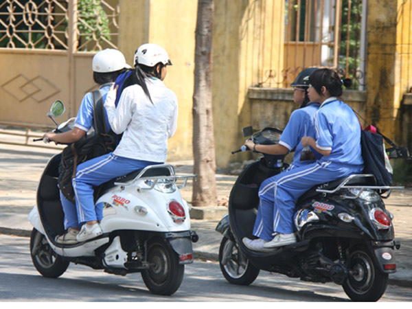 Xe đạp điện-tài sản khá lớn được các em học sinh sử dụng, là mồi ngon cho các nhóm trộm cắp trẻ tuổi 