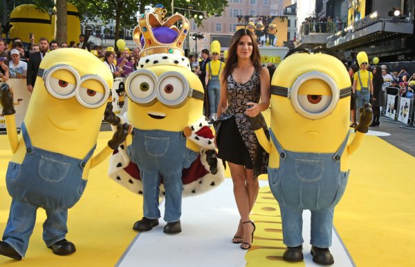 Sandra Bullock vui mừng khi Minions đạt doanh thu cao thứ hai lịch sử - ảnh 1