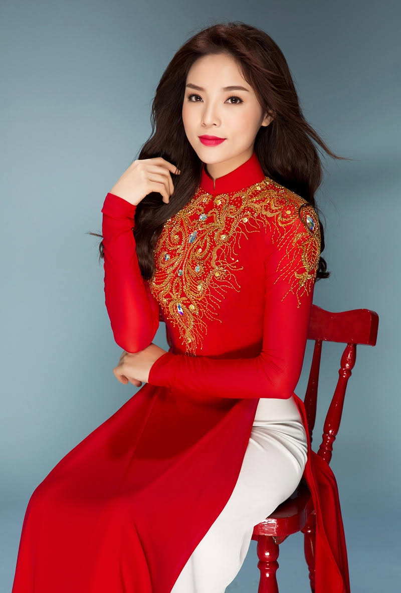 Hoa hậu Kỳ Duyên là một biểu tượng của vẻ đẹp và sắc đẹp Việt Nam. Những hình ảnh về cô sẽ đem lại cho bạn cảm giác tự hào và hạnh phúc khi được chứng kiến vẻ đẹp tinh khôi và văn hóa Việt Nam hiện đại.