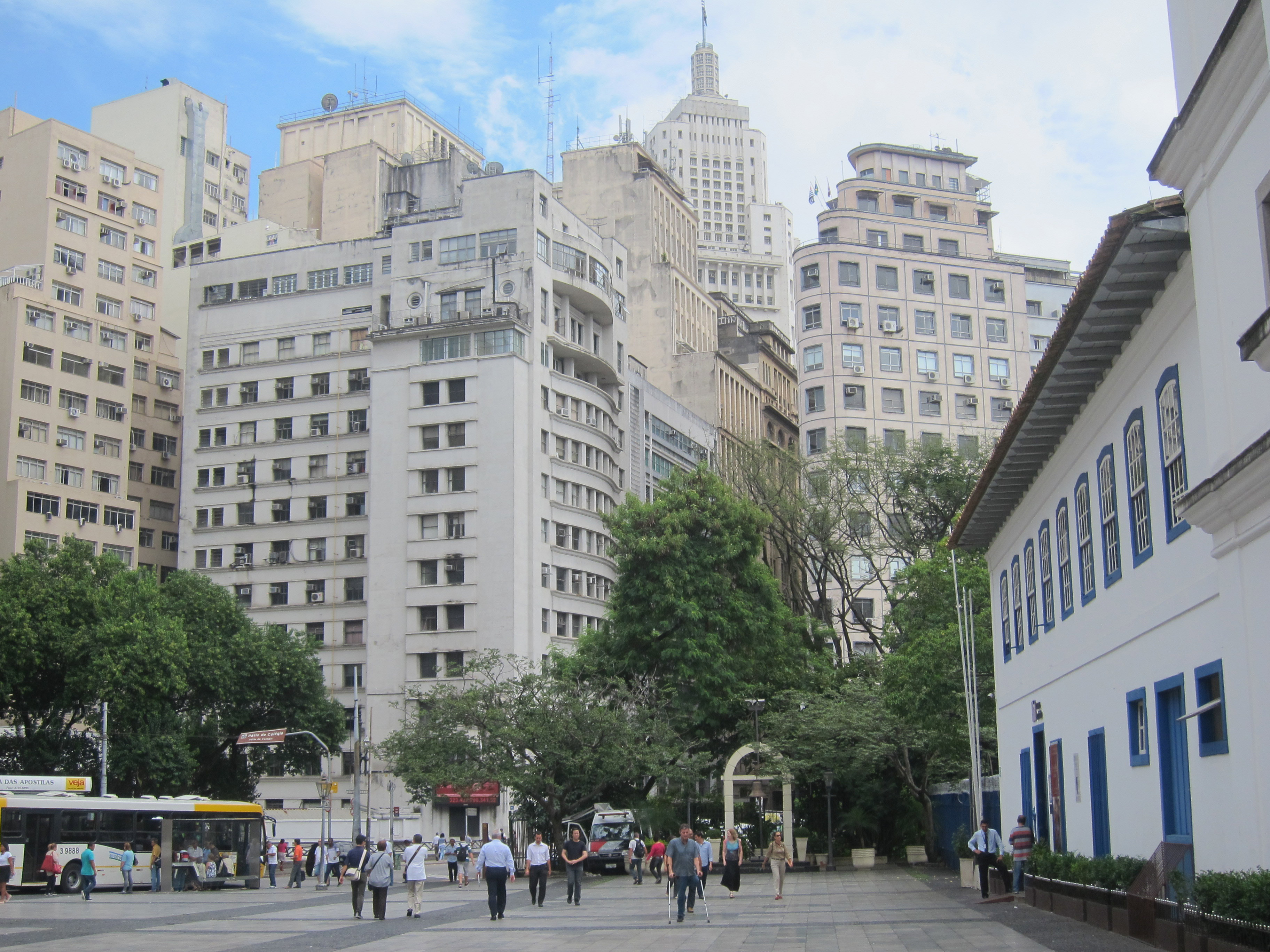 São Paulo với những ngôi nhà cao tầng như New York.