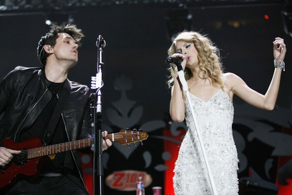 Cặp đôi Taylor Swift – John Mayer đầy tài năng: cùng nhau song ca rồi sau này “ca” về nhau (Reuters)
