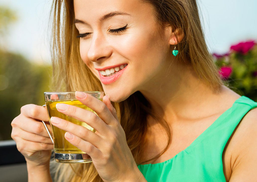 Trà xanh chứa catechin có đặc tính chống ung thư Shutterstock