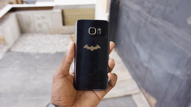 Galaxy S7 edge Batman Injustice Edition có gì đặc biệt