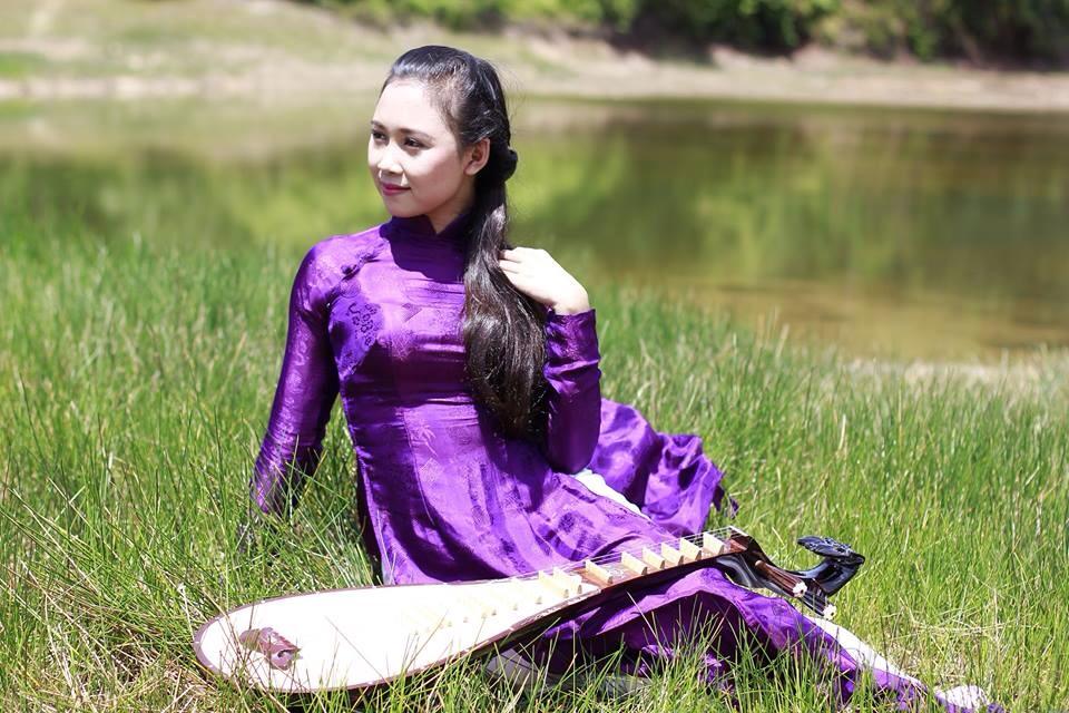 Nu-sinh-vien-viet-nam-duyen-dang
