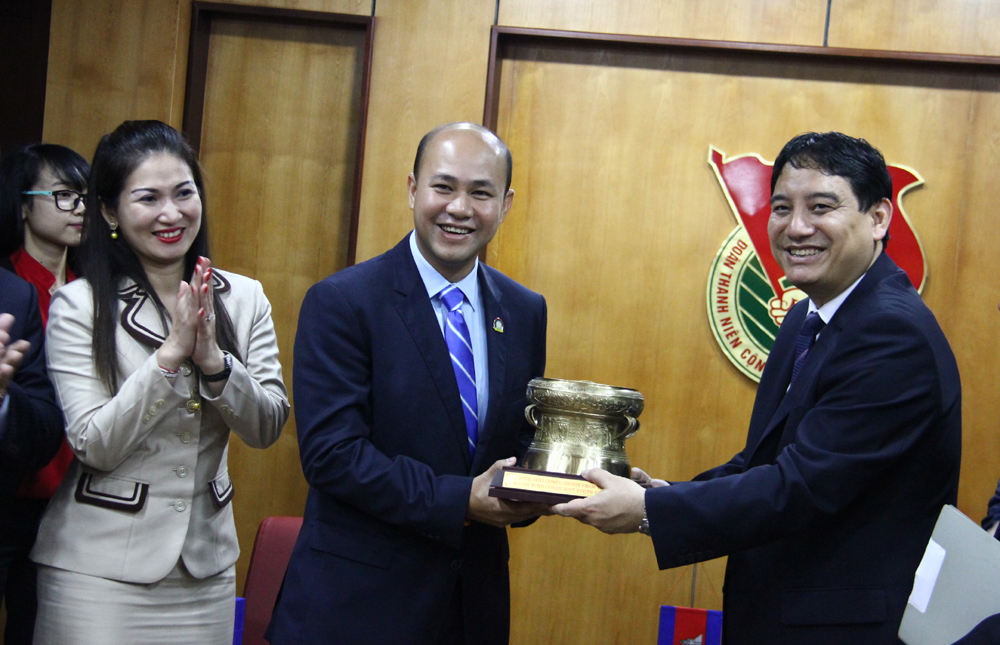 hop-tac-thanh-nien-viet-nam-campuchia