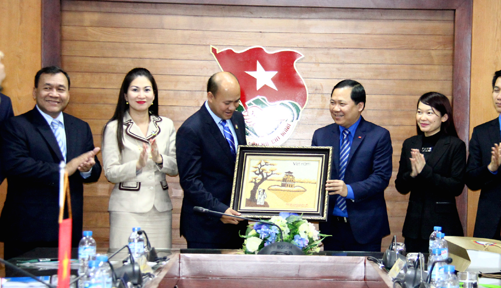 hop-tac-thanh-nien-viet-nam-campuchia