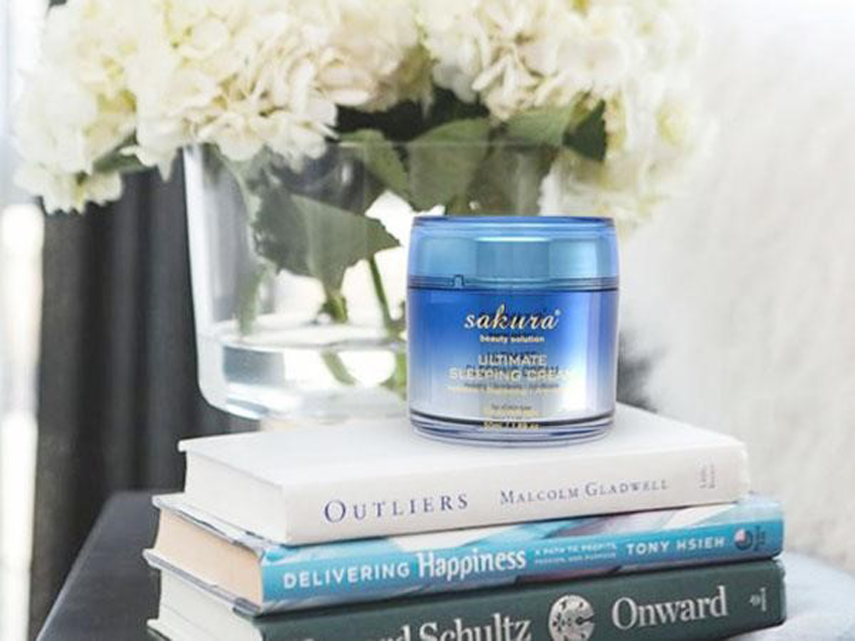 Mặt nạ ngủ Sakura Ultimate Sleeping Cream hồi phục da, ngăn chặn quá trình lão hóa
