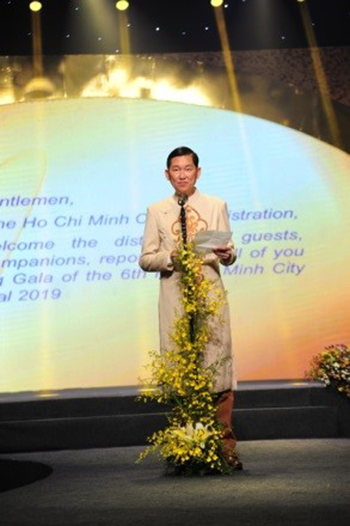 Ông Trần Vĩnh Tuyến phát biểu tại chương trình gala bế mạc