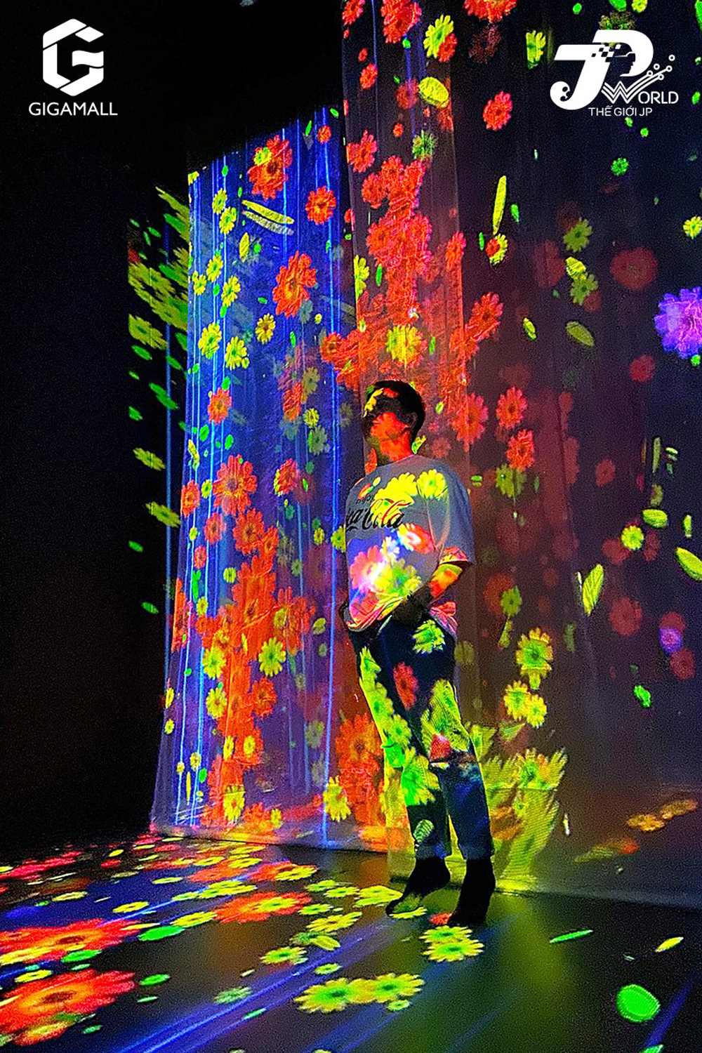 Công nghệ 3D Mapping với hiệu ứng ánh sáng “Suối hoa”