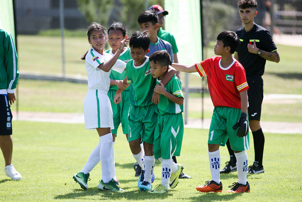 Chính thể thao đã dạy cho các em những bài học về tinh thần đồng đội, sự bền bỉ quyết tâm và tự tin