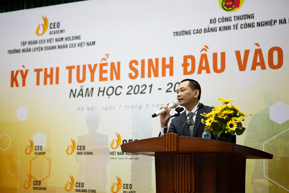  Ông Ngô Minh Tuấn - Chủ tịch HĐQT Tập đoàn CEO Việt Nam Holding chia sẻ về chương trình đào tạo