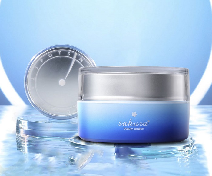 Kem trị nám Sakura cũng chứa hoạt chất Tranexamic Acid trị nám đang được yêu chuộng